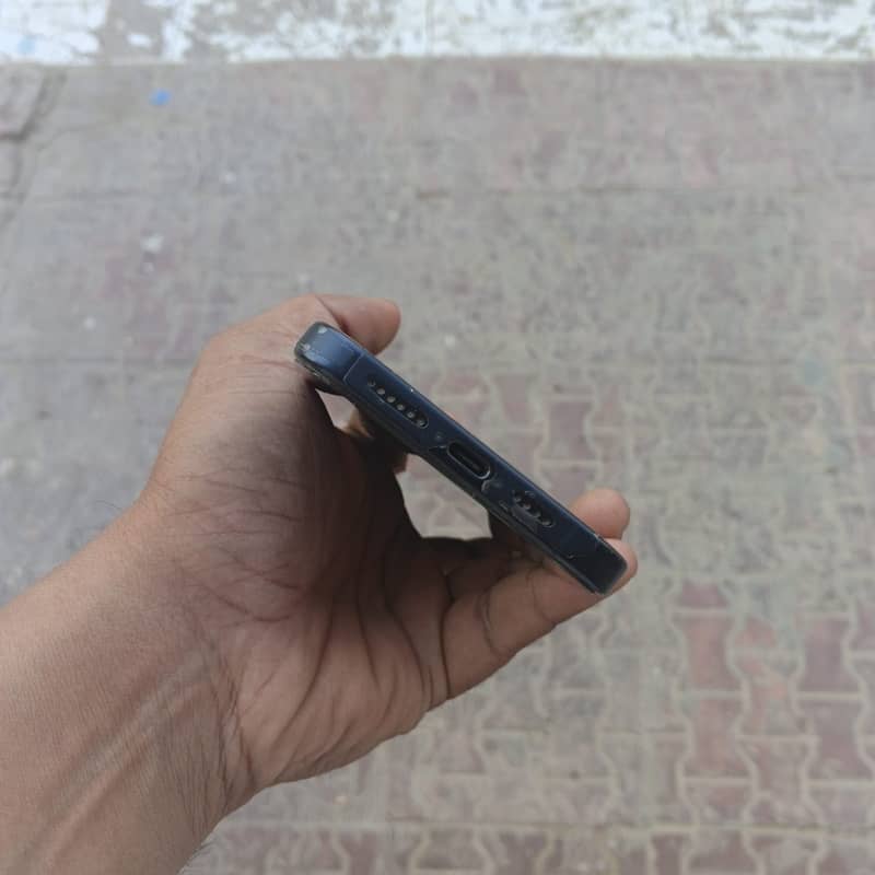 Iphone 15 pro max 3