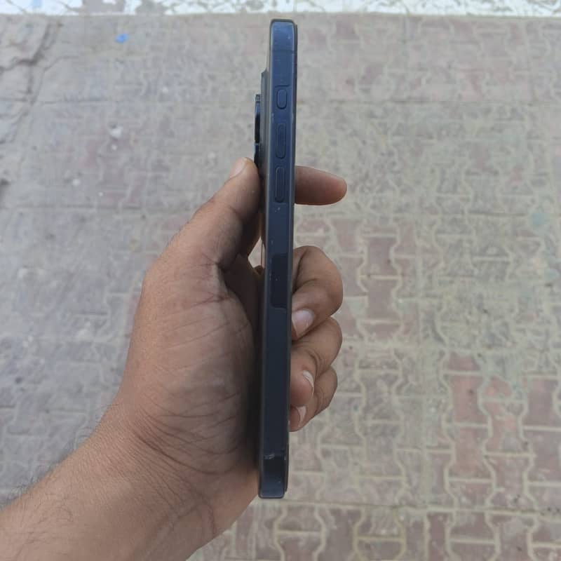 Iphone 15 pro max 7