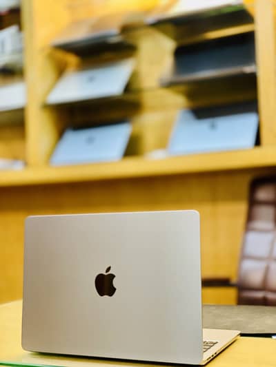 MacBook Air m2 8/512 13.6inches