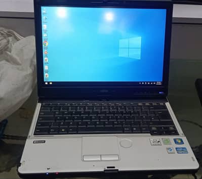 FUJITSU LAPTOP JAPAN i5