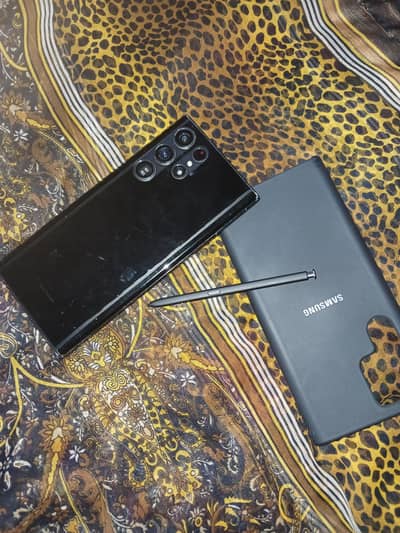S 22 ultra 12 gb ram 512 gb memory no scratch good protector