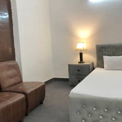Single Room Paying Guest Accommodation Comfortable & Secure