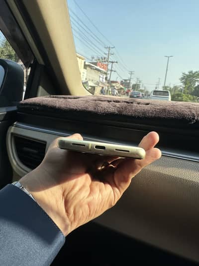 128gb ram 8 10/9.5 pta approved