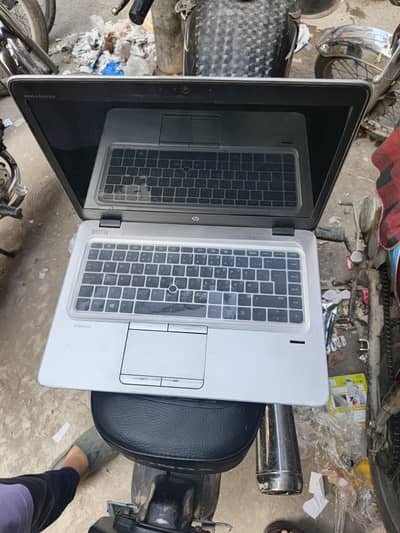hp elitebook 840 g3 core i5 6th generation 256 ssd 500hdd 8 GB ram