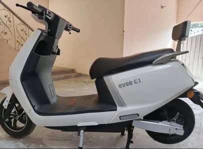 Evee C1 electric scooty 2023 model for sale