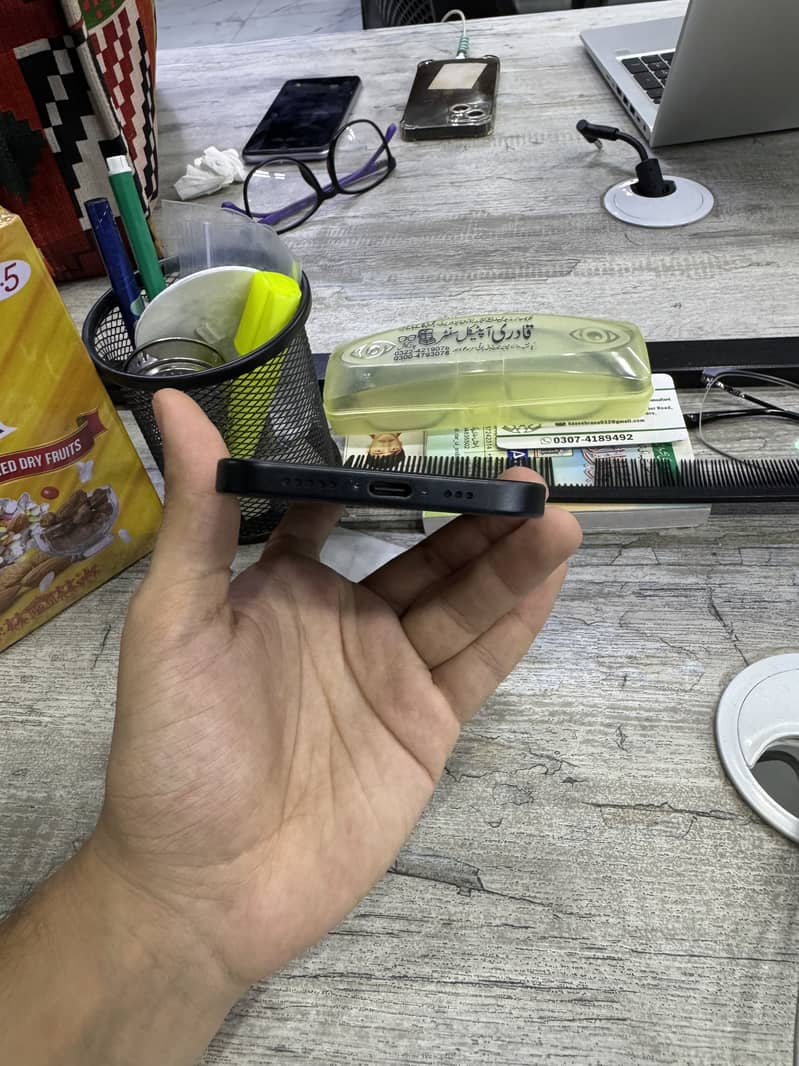 iPhone 15 5