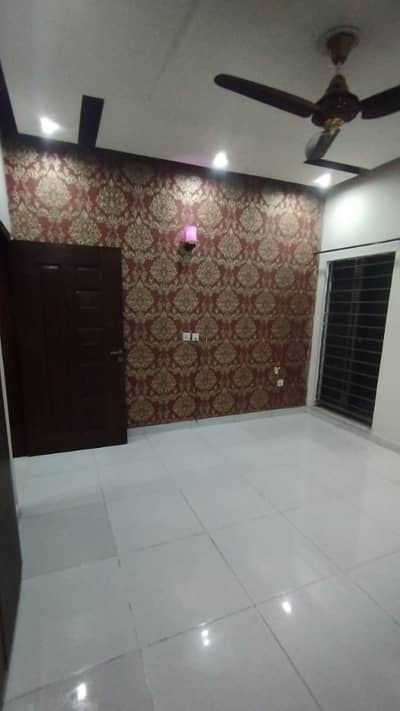 5 Marla upper portion 2 bedroom Green park Airport road