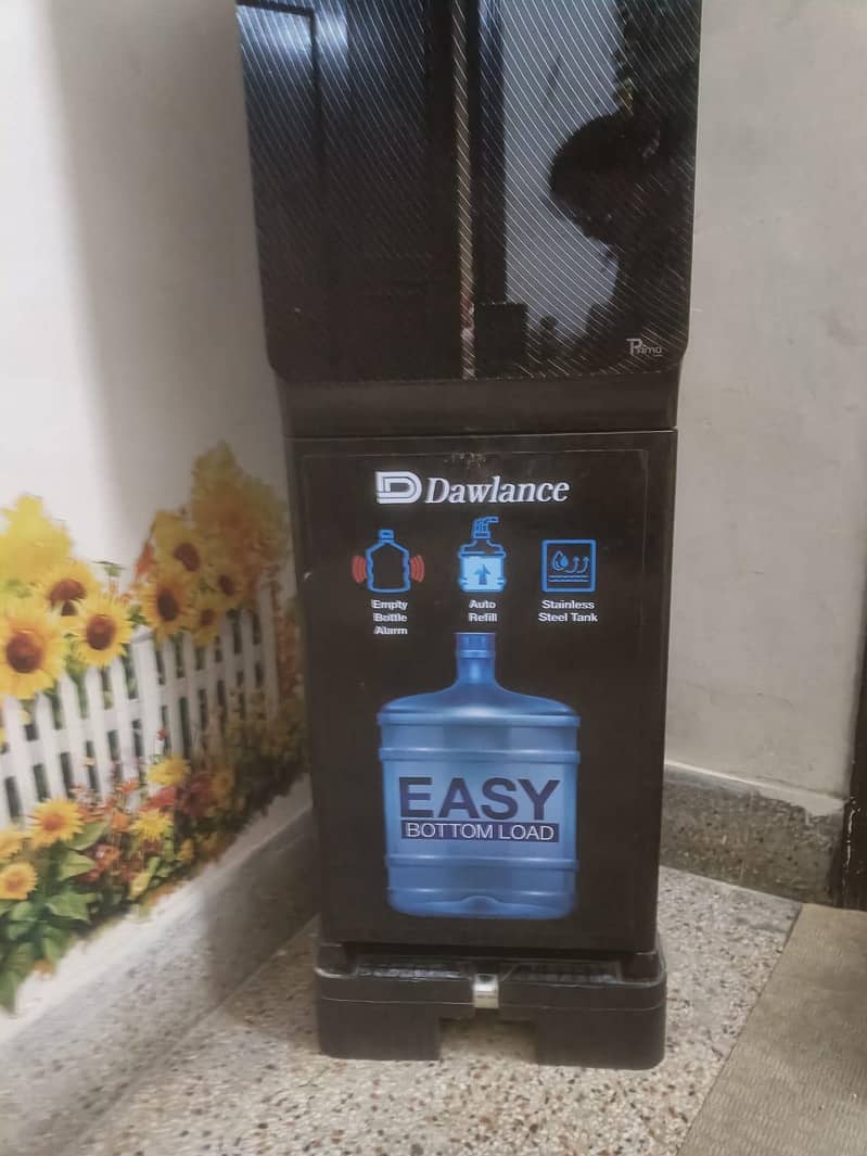 Dispenser bottom load 4