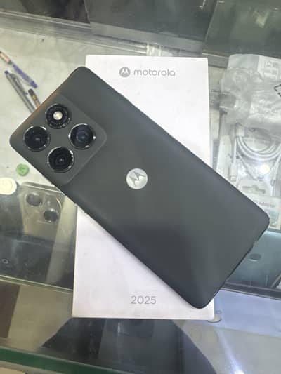 Motorola edge 5G 2025 8/256
