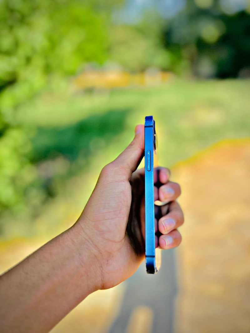 iphone 12 mini 2
