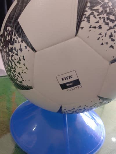Hybrid football