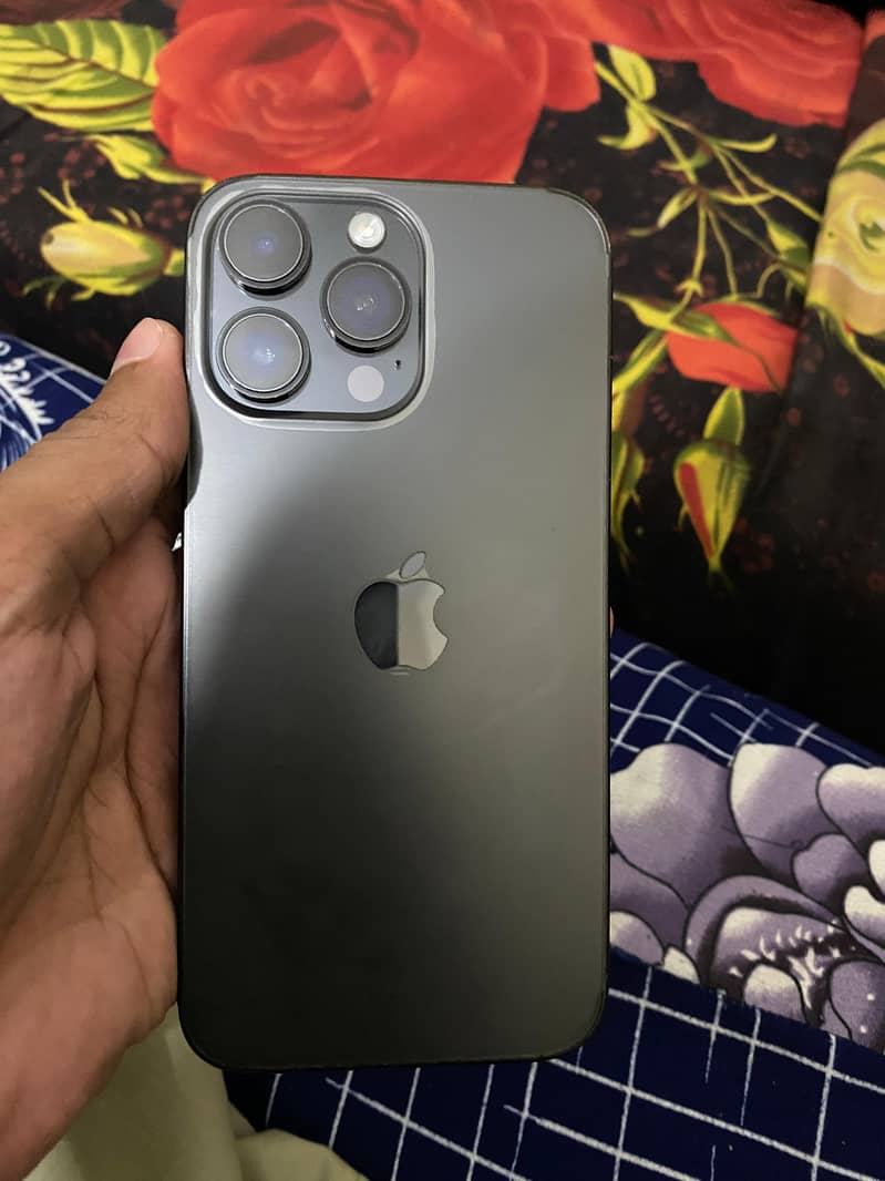 iphone 14 pro max 4