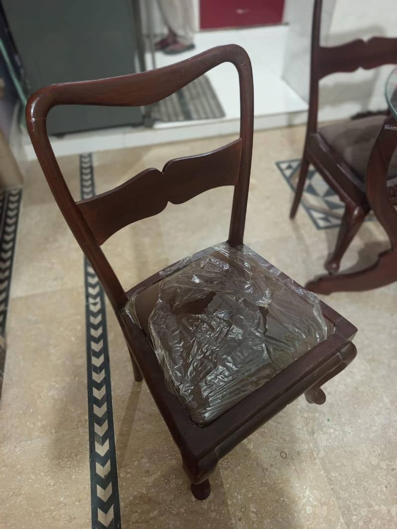 dinning table 0