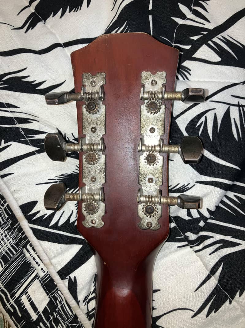 guittar 8