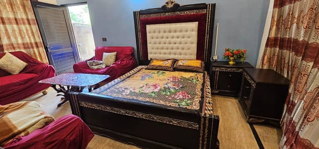 full wood bed set 10/10 condition