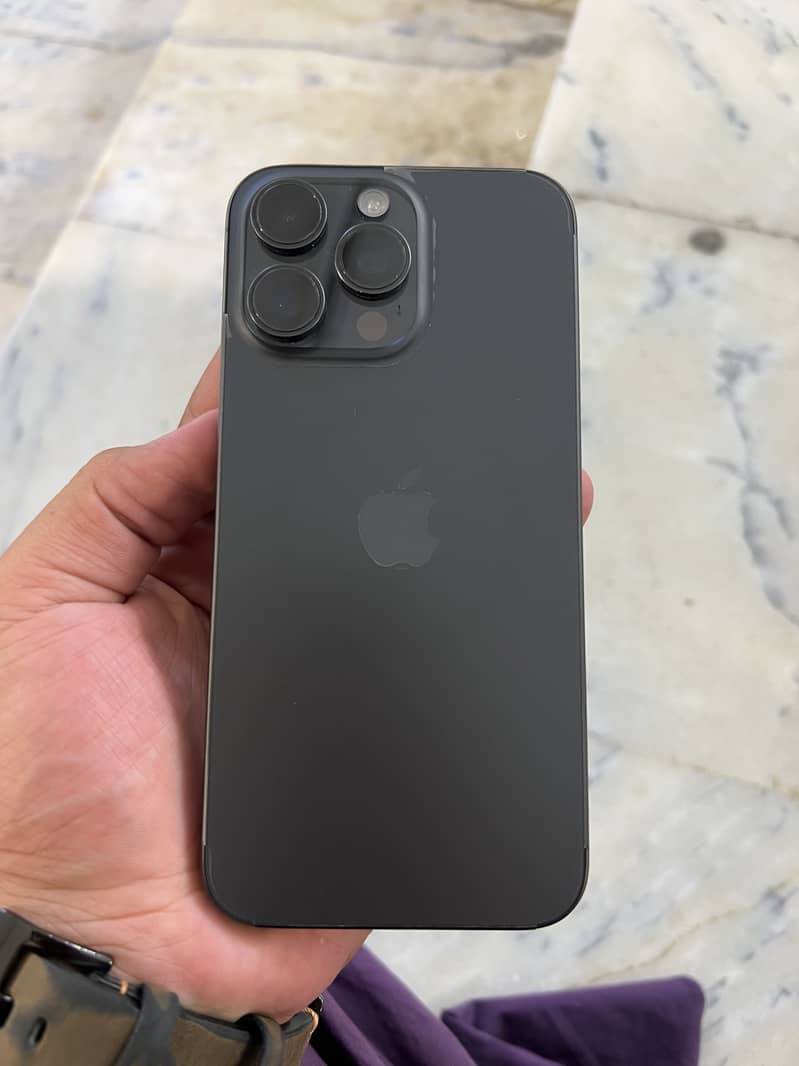 15 pro max 4