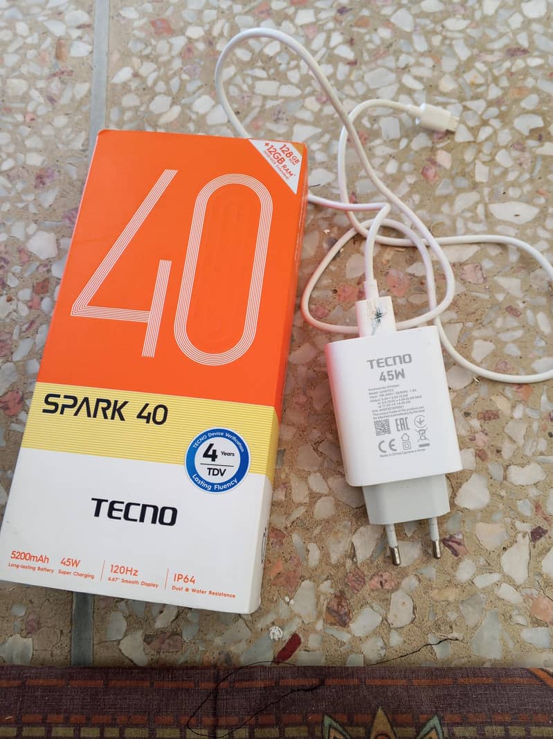 Tecno spark 40 4