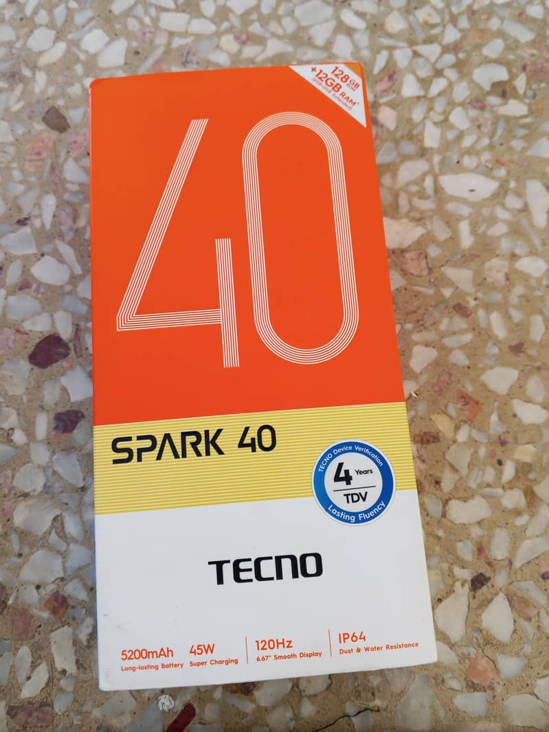 Tecno spark 40 5