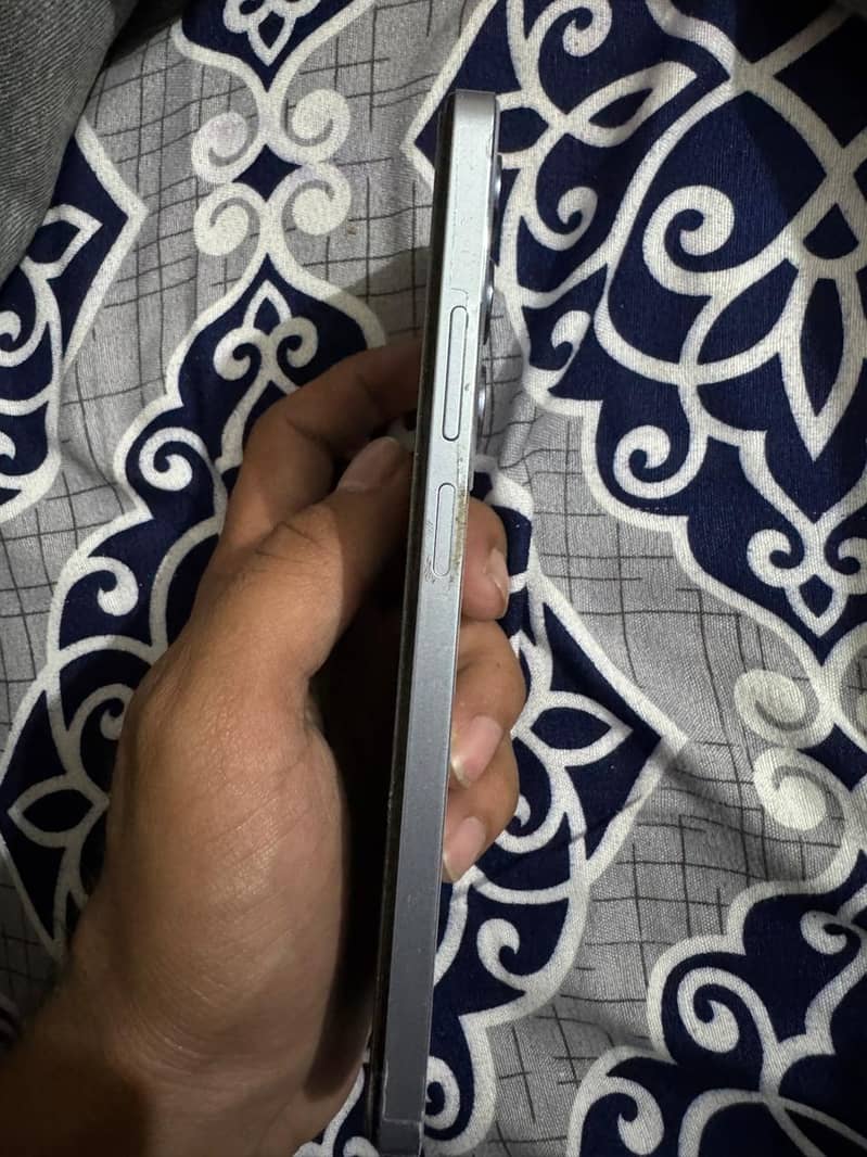 Realme C65 2
