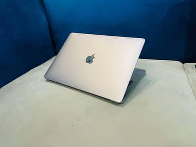 MacBook M1 Pro 2020 Loag Battery Time Very Reasonable Best Price. .