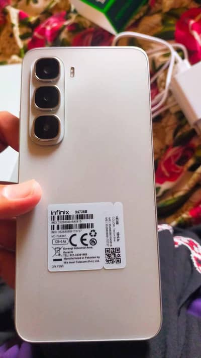 Infinix Hot 60i 6/128GB 10/10