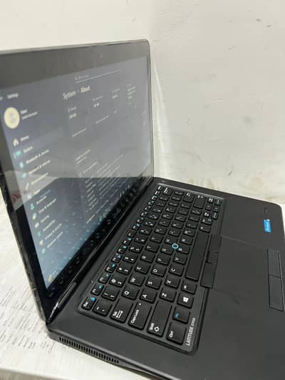 DellDell 7450 i7-5th generation 8gb ram 256ssd original charger
