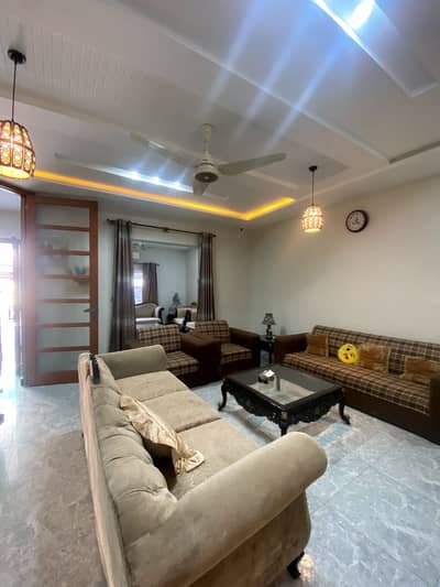 7 MARLA (30x60) WELL MAINTAINED HOUSE FOR SALE DOUBLE UNIT WITH ALL FACILITIES