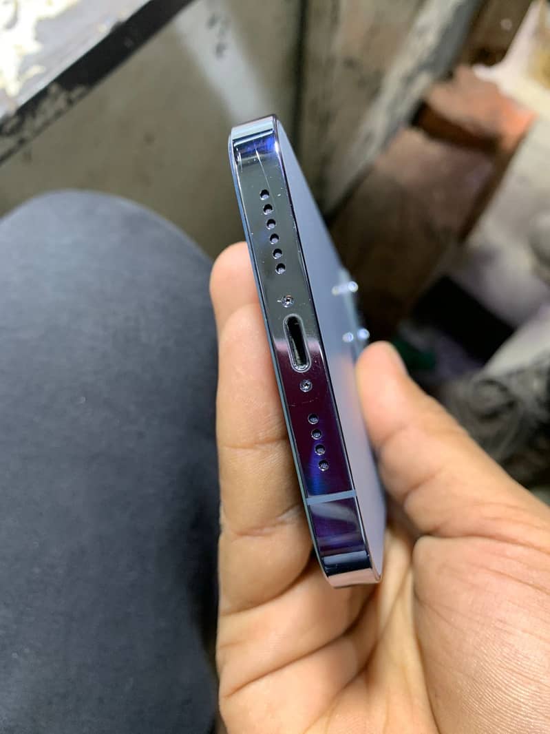 Iphone 13pro 4