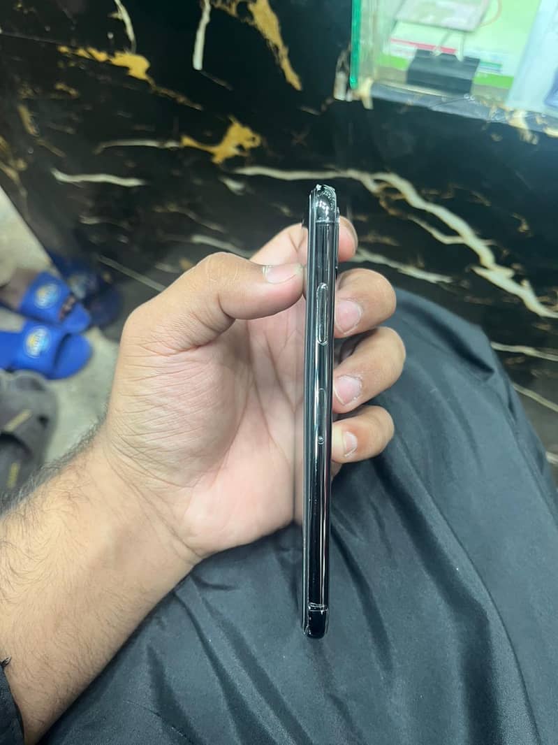 iphone x 4