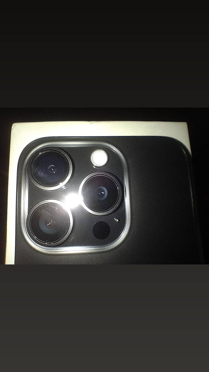 iPhone 15 pro 2