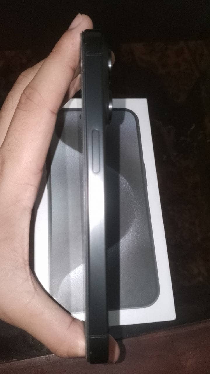 iPhone 15 pro 7