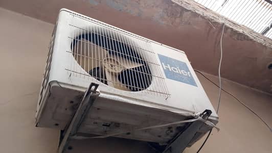 haier 1.5 ton simple ac for sale.