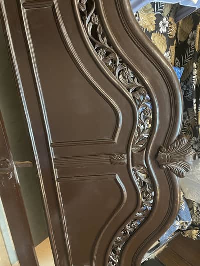 Bed brown color