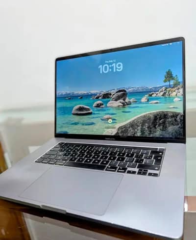 Apple MacBook Pro M2 16 inch