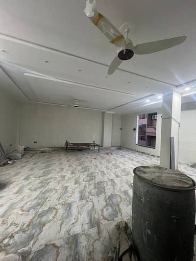 The Signature Suite: Landmark Commercial Space in the Heart of Activity