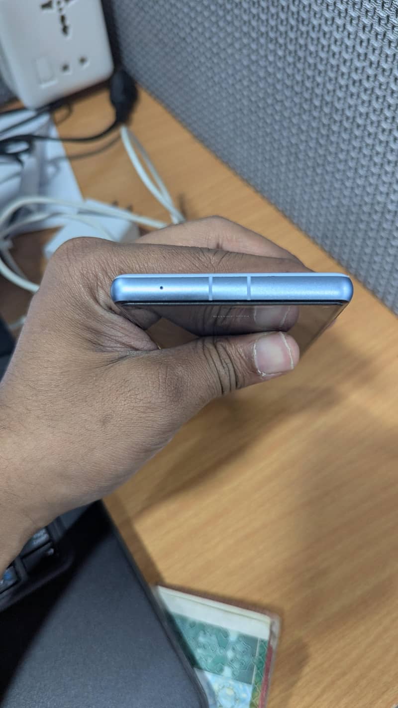 Google pixel 7a 3