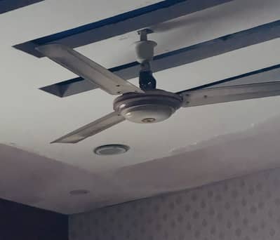 1 Kg Sy Zyda cooper hai 1 Fan me Total Guranty Hai Saman ki