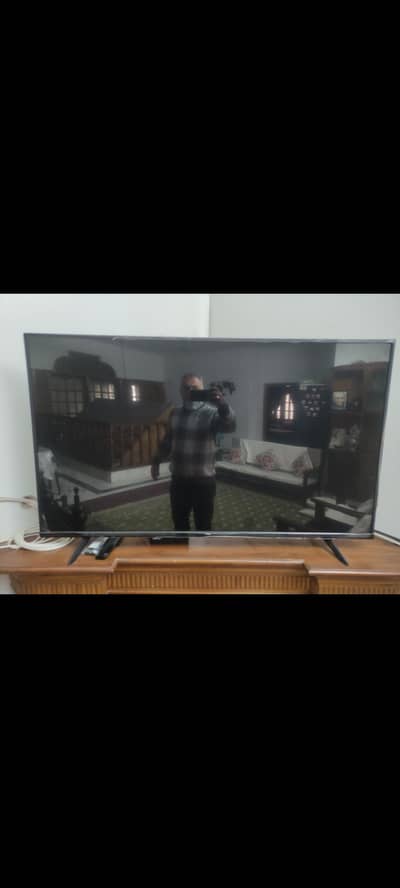 TCL 50” UHD Smart LED TV 50P615 – Urgent Sale