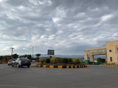 5 Marla Back Open Plot for Sale in Bahria Enclave Prime Location
