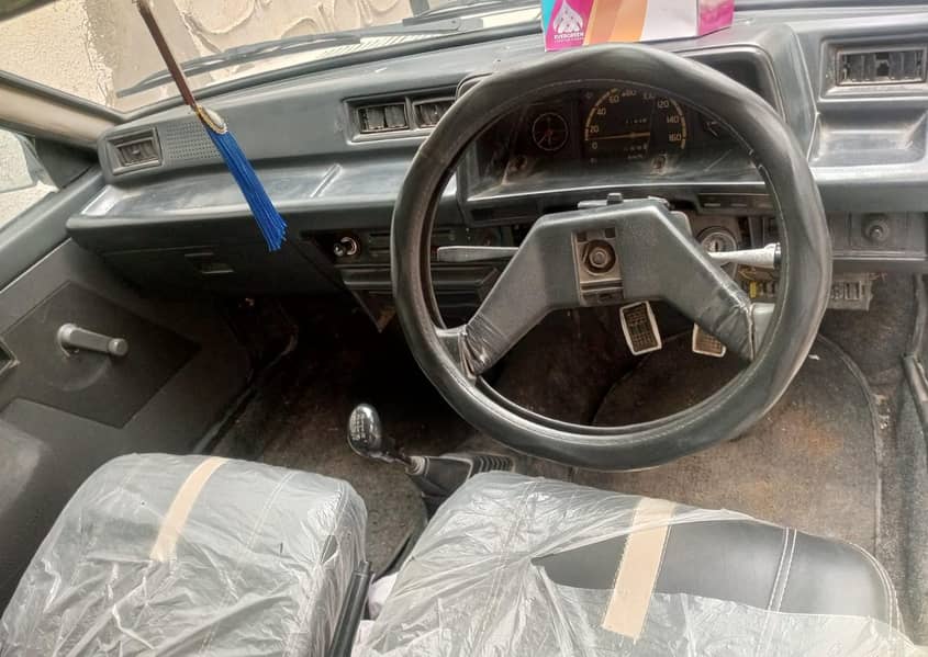 Car D charade 7
