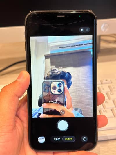 iphone 11 for sale urgent 03/15/50/97/807 Whatsapp