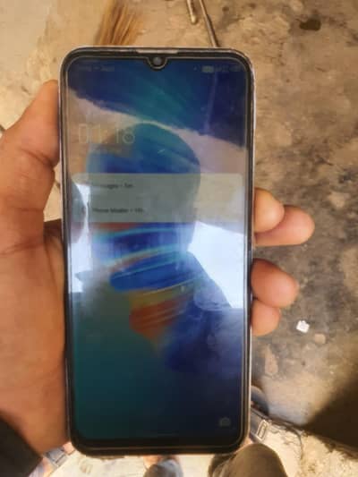 Tecno spark 6 go 4GB 64GB all okay h but ik sim chlta chlta band ho gy