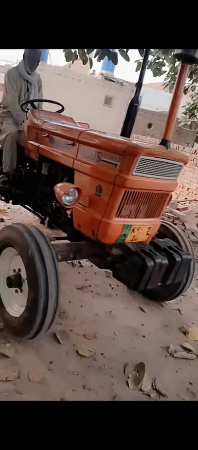 Heera tractor hay, zemindar Kay ghar