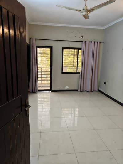 Portion For Sale In PECHS Block 2 Near Allama Iqbal Road & Standard Charterred Bank
