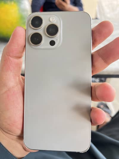 iPhone 15promax natural titanium 10/10