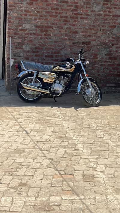 125 gold