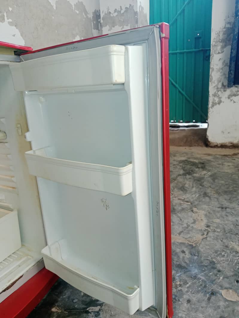 refrigerator 1