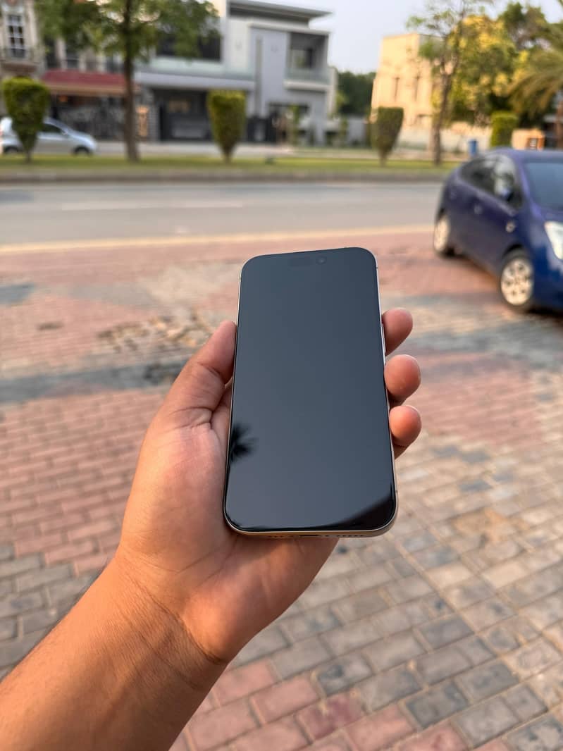 IPHONE 15PRO 4