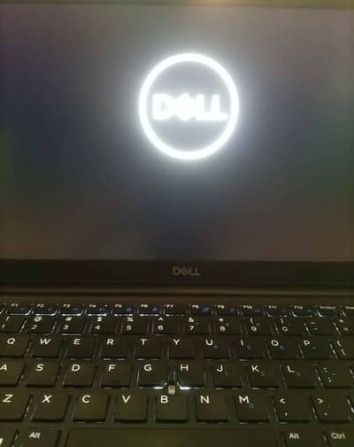 Latitude 7490 Core i5 8th Gen – Urgent Sale