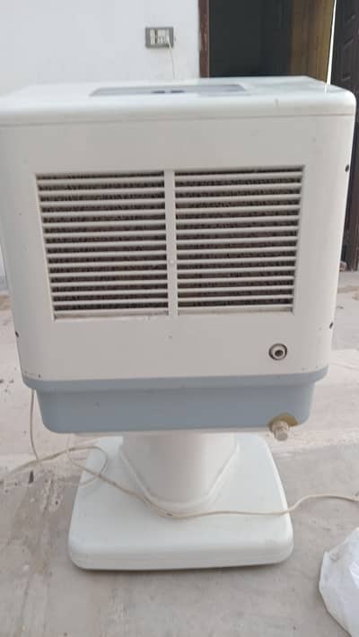 Room cooler